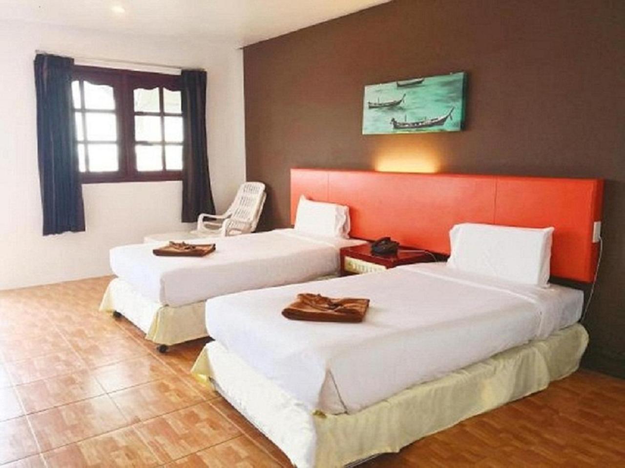 Patong 7Days Premium Hotel Phuket Exterior photo