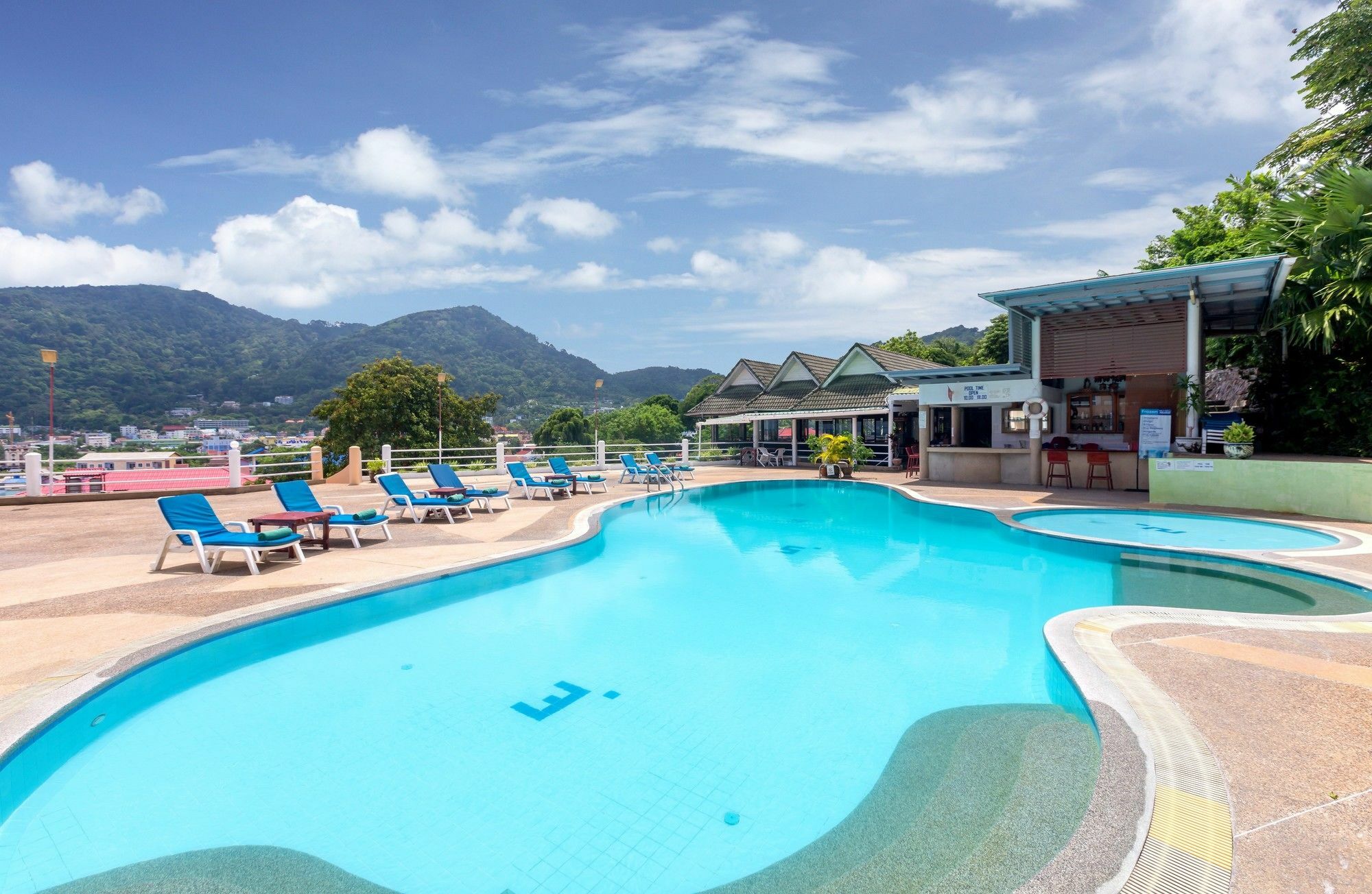 Patong 7Days Premium Hotel Phuket Exterior photo