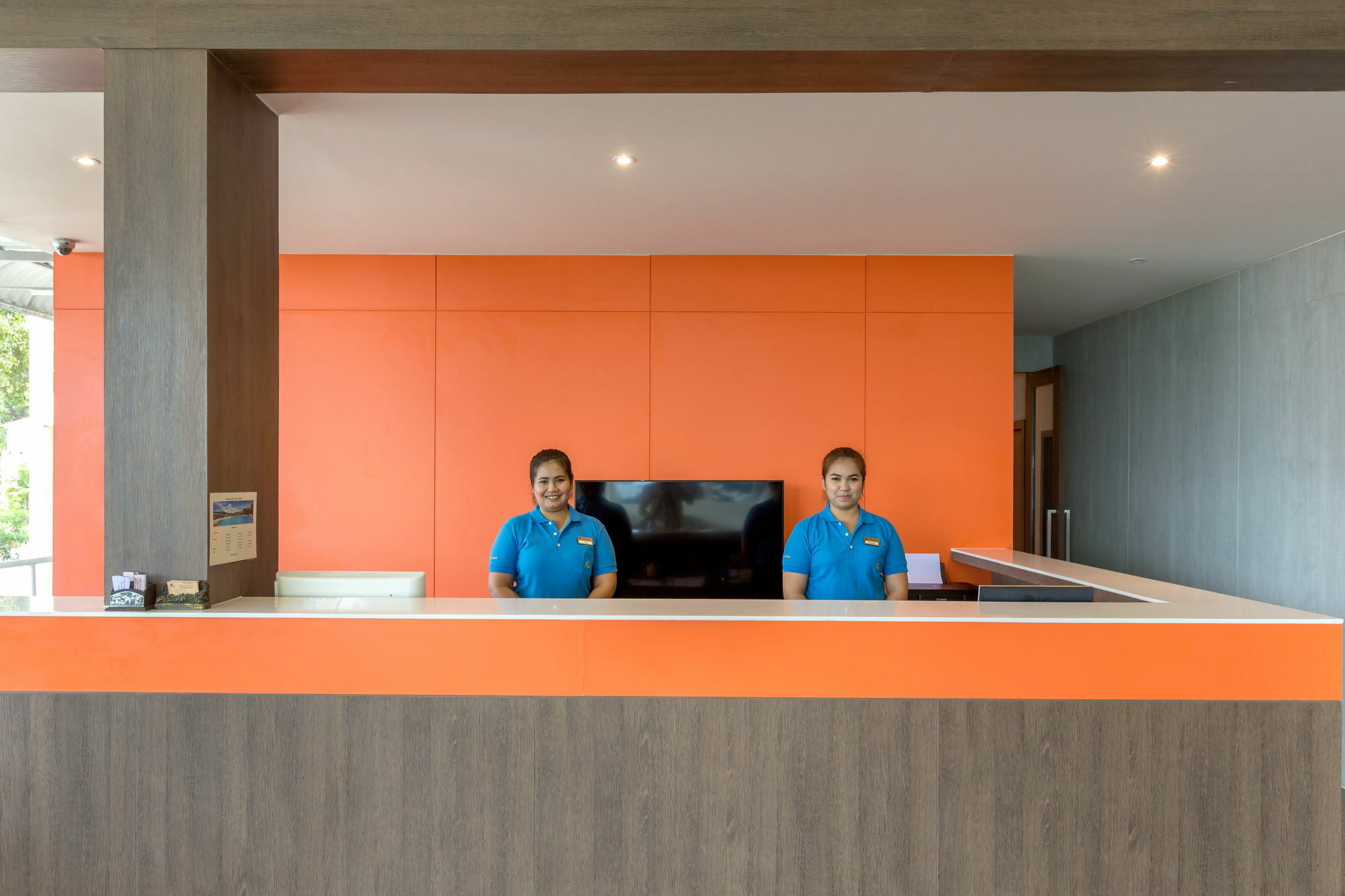 Patong 7Days Premium Hotel Phuket Exterior photo